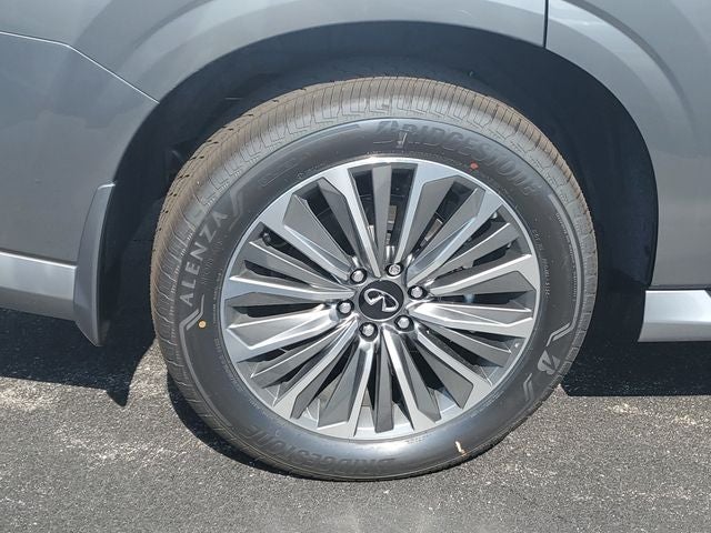 2027 INFINITI QX80 LUXE