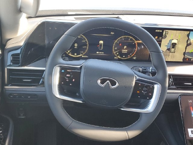 2027 INFINITI QX80 LUXE