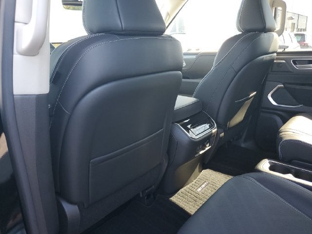 2027 INFINITI QX80 LUXE