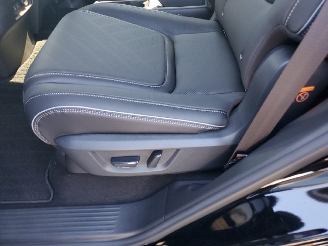 2027 INFINITI QX80 LUXE