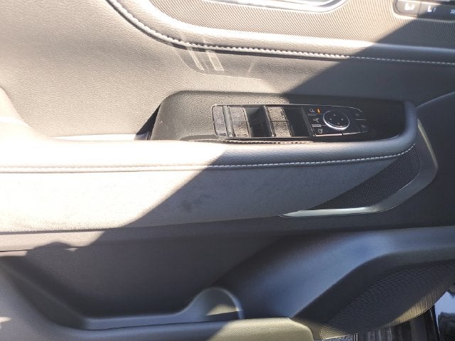 2027 INFINITI QX80 LUXE