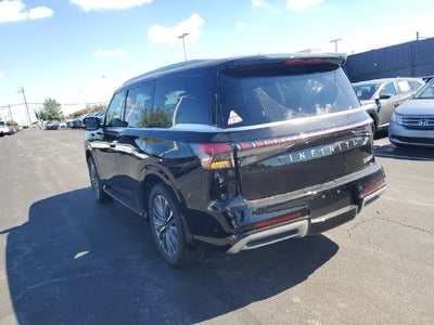 2027 INFINITI QX80 LUXE