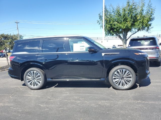 2027 INFINITI QX80 LUXE