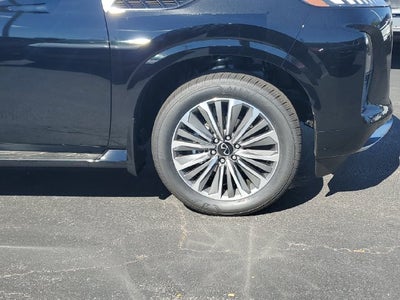 2027 INFINITI QX80 LUXE