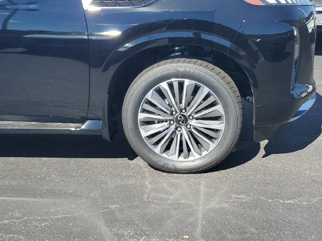 2027 INFINITI QX80 LUXE