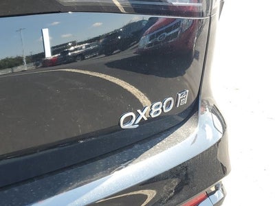 2027 INFINITI QX80 LUXE