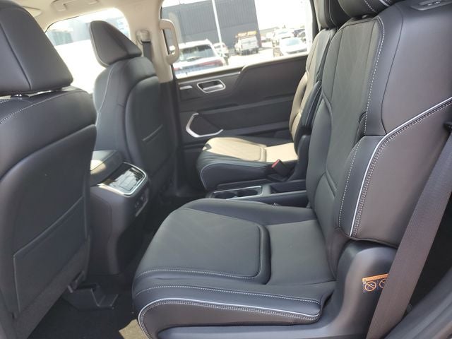 2027 INFINITI QX80 LUXE