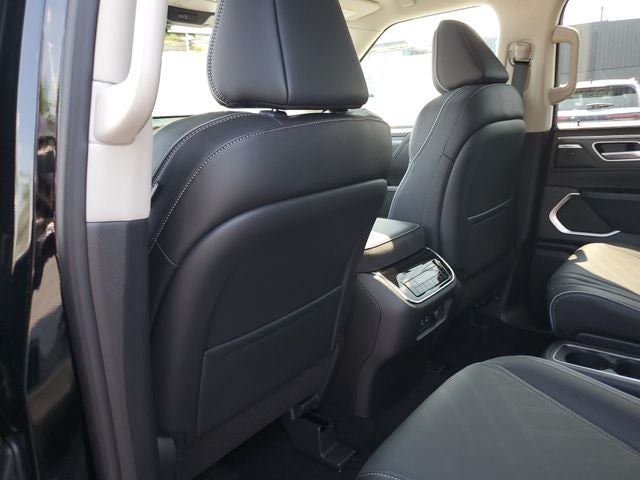 2027 INFINITI QX80 LUXE