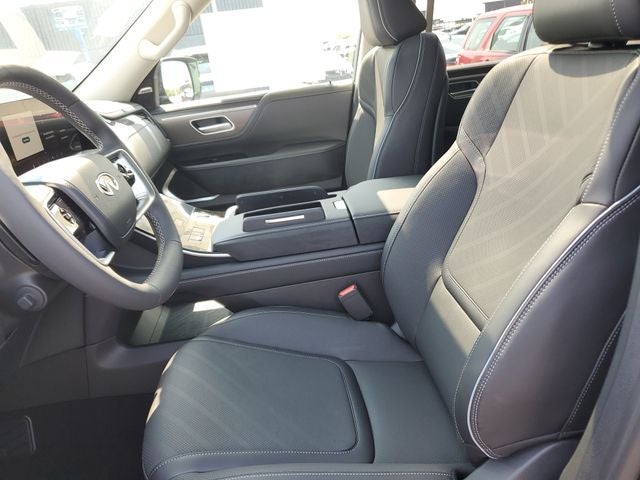 2027 INFINITI QX80 LUXE