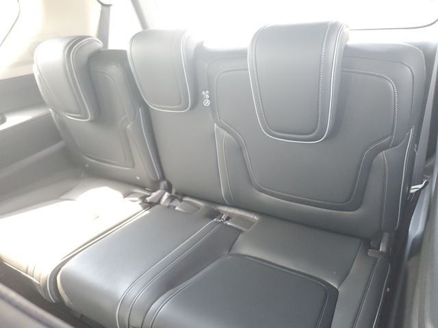 2027 INFINITI QX80 LUXE