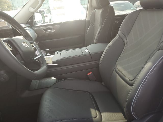 2027 INFINITI QX80 LUXE