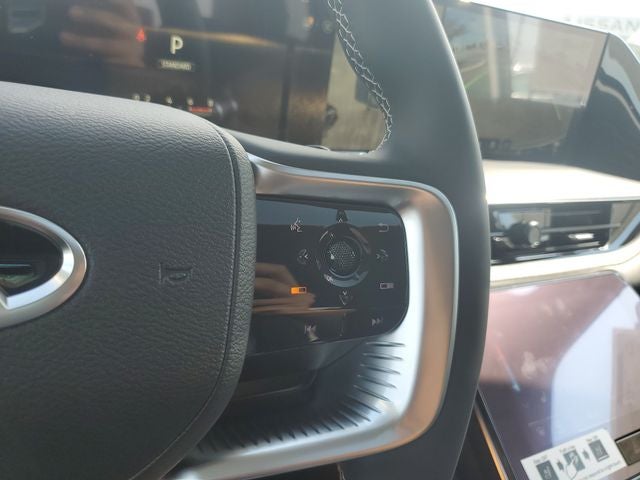 2027 INFINITI QX80 LUXE
