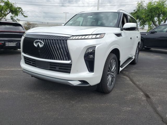 2026 INFINITI QX80 LUXE