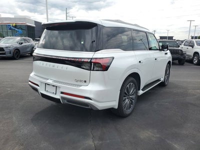 2026 INFINITI QX80 LUXE