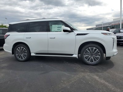 2026 INFINITI QX80 LUXE