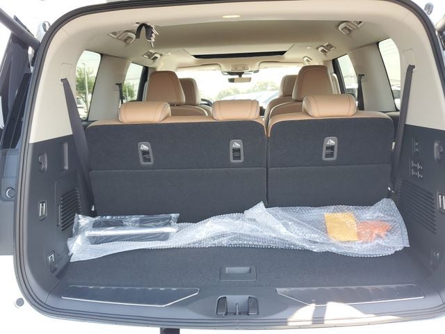 2027 INFINITI QX80 LUXE
