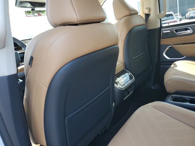 2027 INFINITI QX80 LUXE
