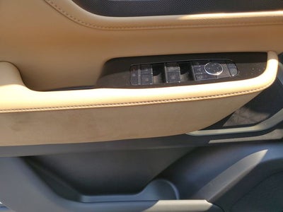 2027 INFINITI QX80 LUXE