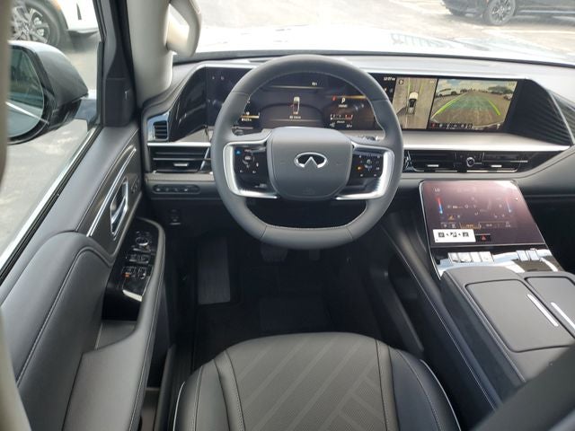 2027 INFINITI QX80 LUXE