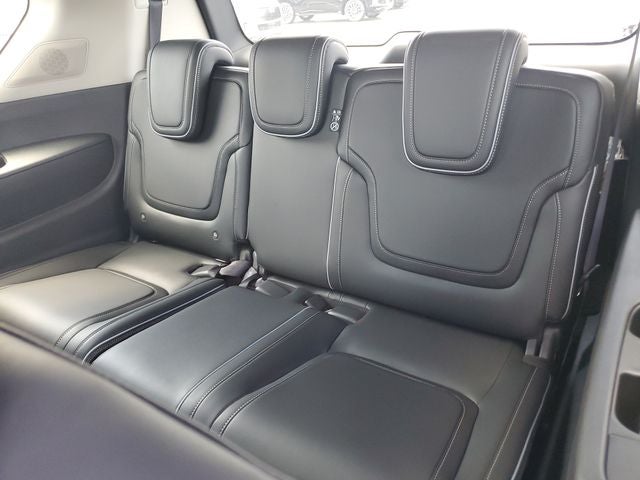 2027 INFINITI QX80 LUXE