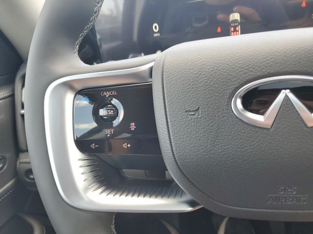2027 INFINITI QX80 LUXE