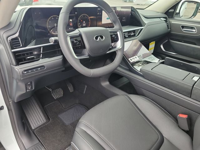 2026 INFINITI QX80 LUXE
