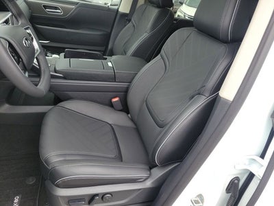 2026 INFINITI QX80 LUXE