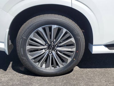 2026 INFINITI QX80 LUXE