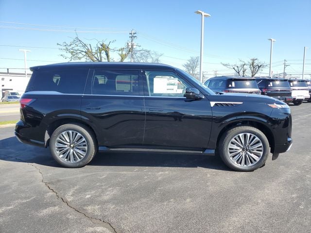 2026 INFINITI QX80 LUXE