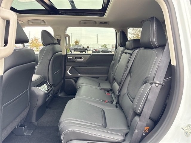 2026 INFINITI QX80 LUXE