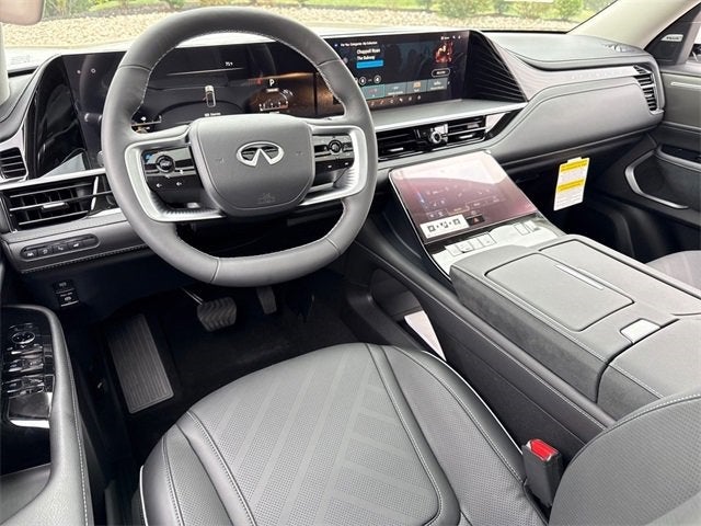 2026 INFINITI QX80 LUXE