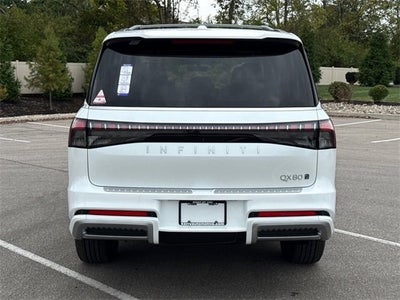 2026 INFINITI QX80 LUXE