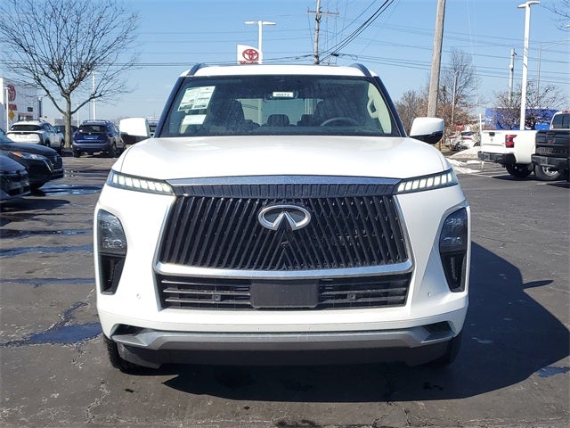 2026 INFINITI QX80 LUXE