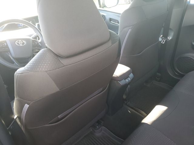 2021 Toyota Prius LE