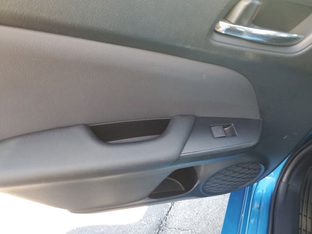 2021 Toyota Prius LE