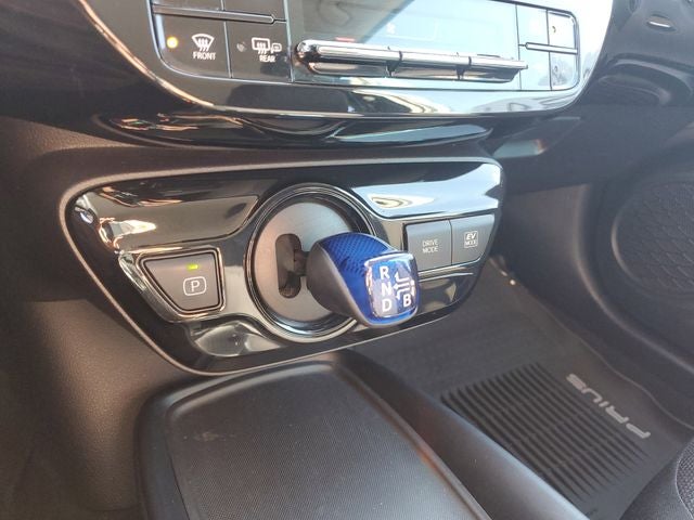 2021 Toyota Prius LE