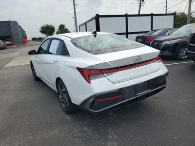 2025 Hyundai Elantra Hybrid Limited