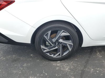 2025 Hyundai Elantra Hybrid Limited