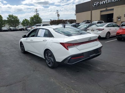 2024 Hyundai Elantra SEL