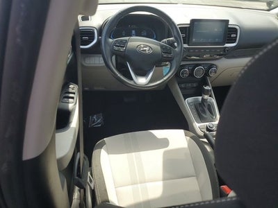 2023 Hyundai Venue SEL