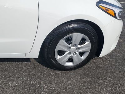 2017 Kia Forte5 LX
