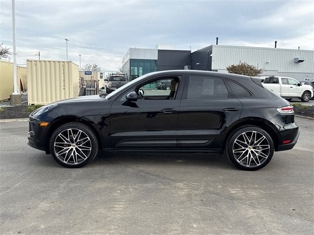 2023 Porsche Macan T
