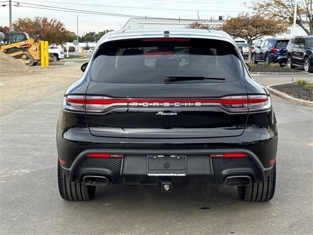 2023 Porsche Macan T