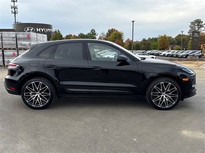 2023 Porsche Macan T