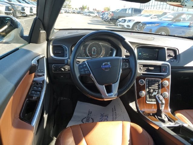 2015 Volvo S60 T5 Platinum