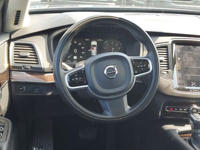 2019 Volvo XC90 T6 Momentum