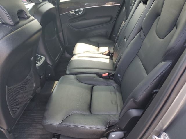 2019 Volvo XC90 T6 Momentum
