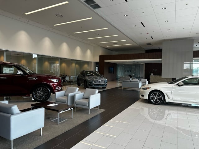 Kerry INFINITI of Northern Kentucky showroom interior