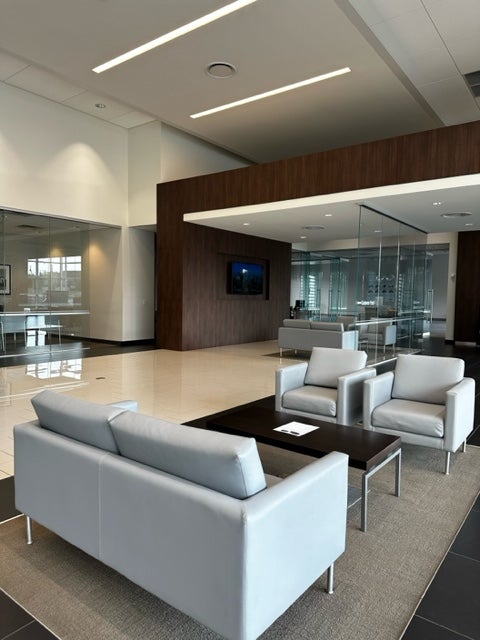 Kerry INFINITI of Northern Kentucky sales interior